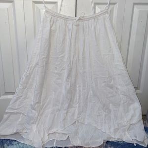 Float Midi White Skirt